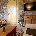 Bed & Breakfast Ulanska Zagroda