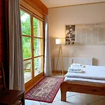 Ulanska Zagroda 4*