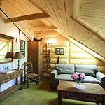 Bed & Breakfast Ulanska Zagroda
