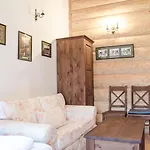 Ulanska Zagroda 4*
