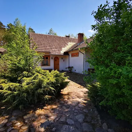 Ulanska Zagroda 住宿加早餐酒店 Czlopa