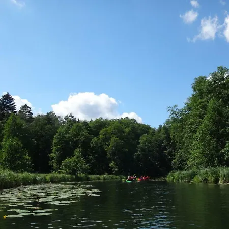Ulanska Zagroda 住宿加早餐酒店 Czlopa